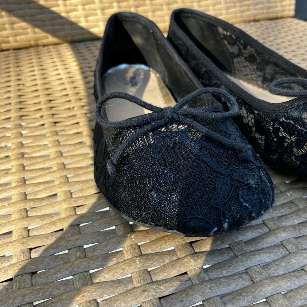 Mossimo Supply Co. Women's Black Lace Flats - Picture 3 of 9